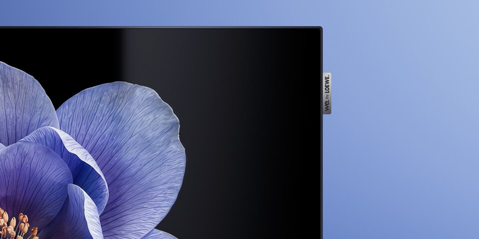 We. by Loewe We. SEE 32 LCD TV with 4K Ultra HD and Dolby Vision IQ – compact smart TV with FALD panel, strong contrasts and vivid colors